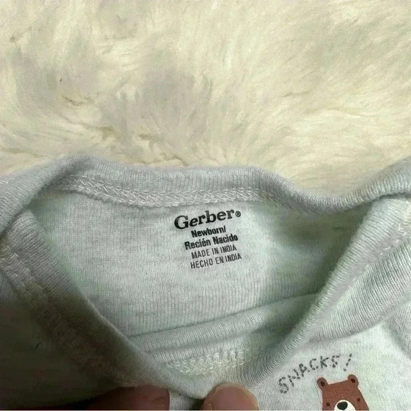 Gerber Onesie Diaper Shirt  Grey Camping Animals Tent Size Newborn - Picture 2 of 16
